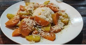 Curry con Coco, curry with coconut at Nakum in Flores