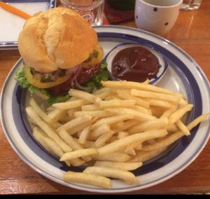 veggie burger at Simple Things in Kampot