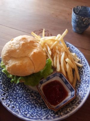 Veg Burger at Simple Things in Kampot