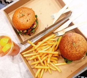 beautiful burgers at Vegan Love in Budapest