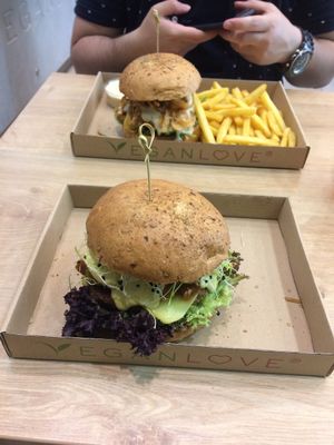vegan burgers at Vegan Love in Budapest