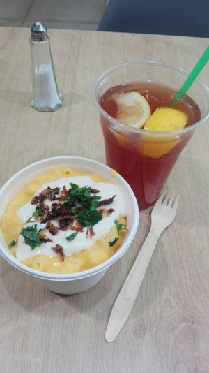 Mac n cheese at Vegan Love in Budapest