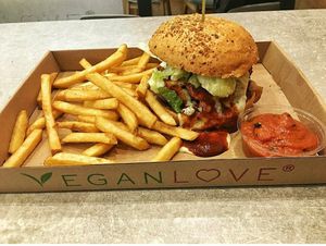 Seitan burger at Vegan Love in Budapest