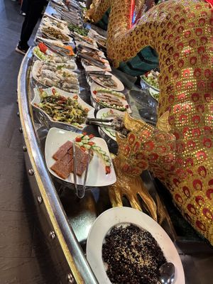 Cold starters   at An Lac Chay - Hoan Kiem in Hanoi