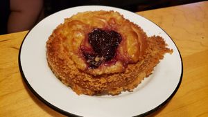 Drożdzówka at Apteka in Pittsburgh