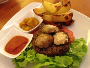 veggie burger at Eqvita in 