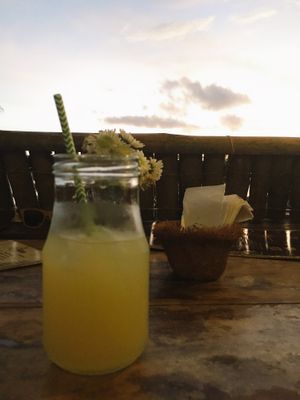pineapple juice with gin at Levine's Eatery in Coron