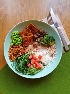 Bio Tempeh Bowl at Green Lion in Nuremberg