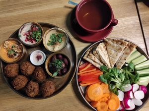 meze plate (be sure to ask if all of the dips are vegan, because one of them unfortunatelly turned out to be not vegan that day) at Toli Toli in Druskininkai