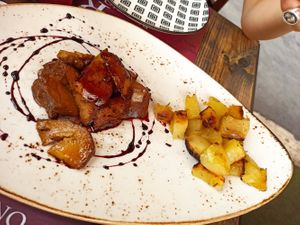 Seitan alla scacciatora at Rifugio Romano in Rome