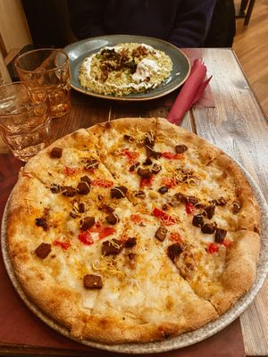 Pizza Bomba #Veganuary at Rifugio Romano in Rome