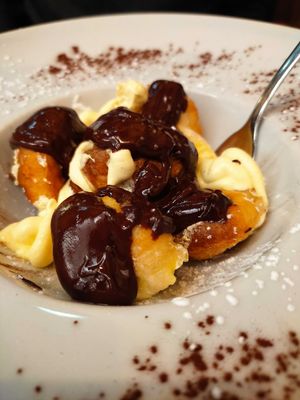 Profiteroles veg at Rifugio Romano in Rome