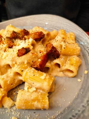 Gricia veg at Rifugio Romano in Rome