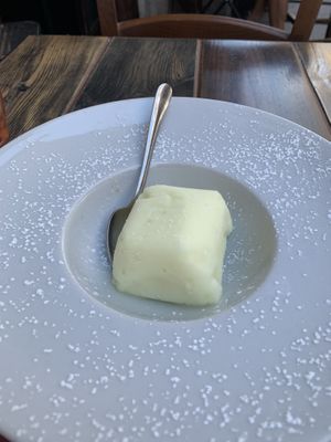 Tartufo limone   at Rifugio Romano in Rome