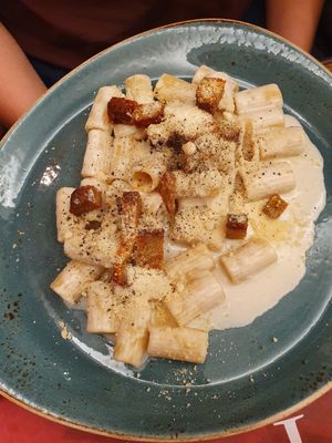 Gricia at Rifugio Romano in Rome