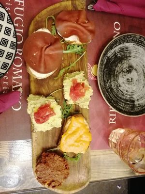 Mix di bruschette at Rifugio Romano in Rome