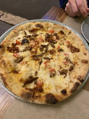 Pizza Bomba  at Rifugio Romano in Rome