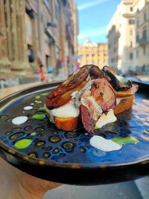 Bruschetta with porcini mushrooms, and vegan gorgonzola at Rifugio Romano in Rome