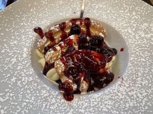 Sbriciolata (with forest fruits)  at Rifugio Romano in Rome