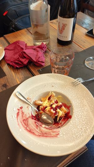 Sbriciolata ai frutti di bosco at Rifugio Romano in Rome