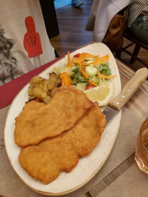 Cotoletta milanese at Rifugio Romano in Rome