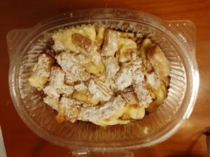 Crumble with vanilla and caramel at Rifugio Romano in Rome