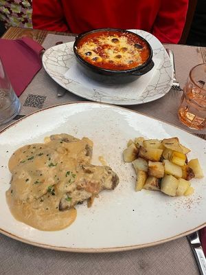 Cannelloni (above) and Saltimbocca (below) at Rifugio Romano in Rome