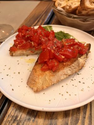 Bruschetta   at Rifugio Romano in Rome