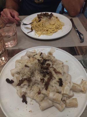 Carbonara at Rifugio Romano in Rome