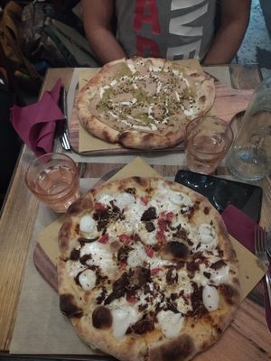 Pizza mortadela y pistacho y Bomba at Rifugio Romano in Rome