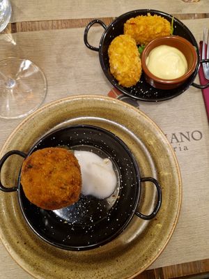 Arancini and Croquettas at Rifugio Romano in Rome