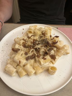 Mezzemanica alla gricia (traditional Gricia in vegan style)   at Rifugio Romano in Rome