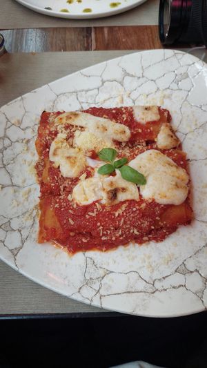 Cannolli at Rifugio Romano in Rome