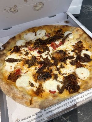 Pizza Bomba  at Rifugio Romano in Rome