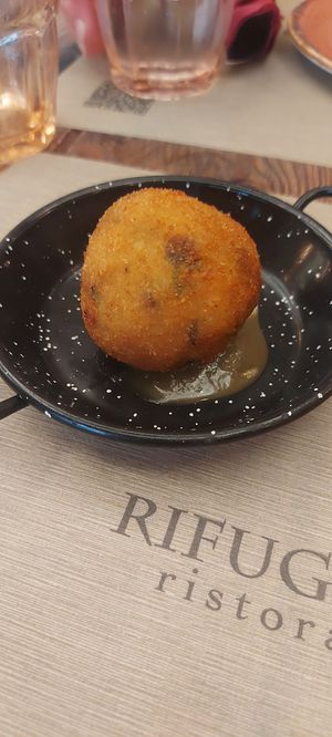  at Rifugio Romano in Rome