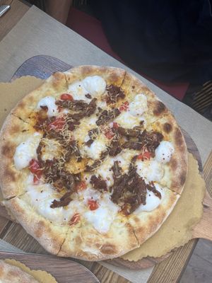La Bomba pizzaa  at Rifugio Romano in Rome