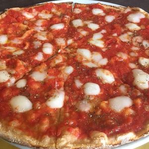 Margherita pizza at Rifugio Romano in Rome