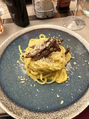 Spaghetti Carbonaraa  at Rifugio Romano in Rome