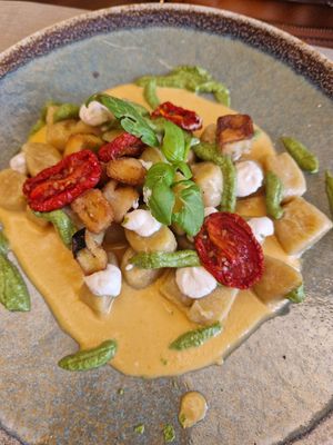  at Rifugio Romano in Rome