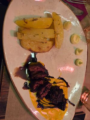 Tagliata di carne stampata 3D at Rifugio Romano in Rome