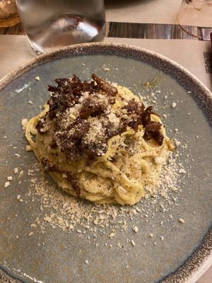 Buonissimo, consiglio a tutt* questo posto. Personale molto gentile e qualità ottima #Veganuary at Rifugio Romano in Rome