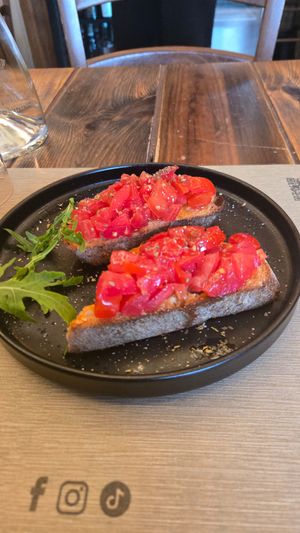 Bruschetta at Rifugio Romano in Rome