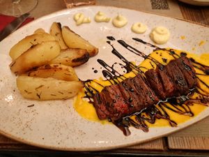 Tagliata di carne vegetale stampata in 3D at Rifugio Romano in Rome