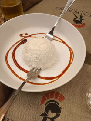 Cupola al cocco con caramello salato at Rifugio Romano in Rome