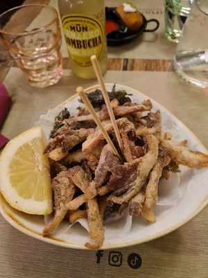 Moscardini fritti, amazing! at Rifugio Romano in Rome