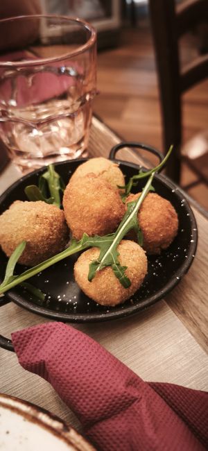 Aceituna rebozadas at Rifugio Romano in Rome