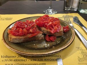 Tomato bruschetta  at Rifugio Romano in Rome