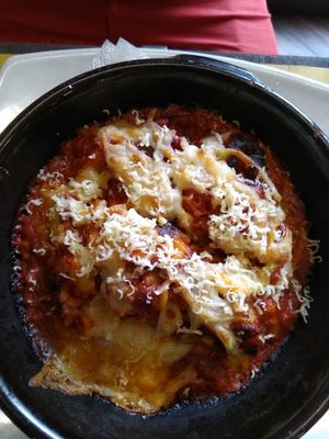 Lasagna del giorno at Rifugio Romano in Rome