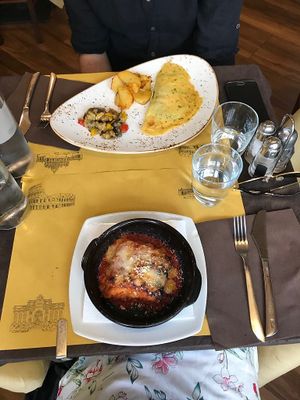 vegan omelette & vegan lasagna at Rifugio Romano in Rome