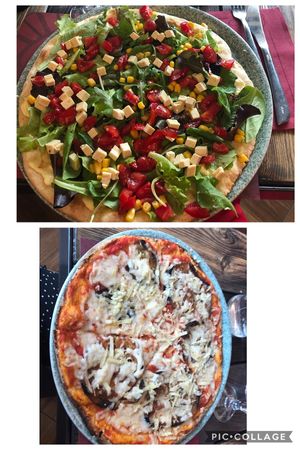 Pizza at Rifugio Romano in Rome